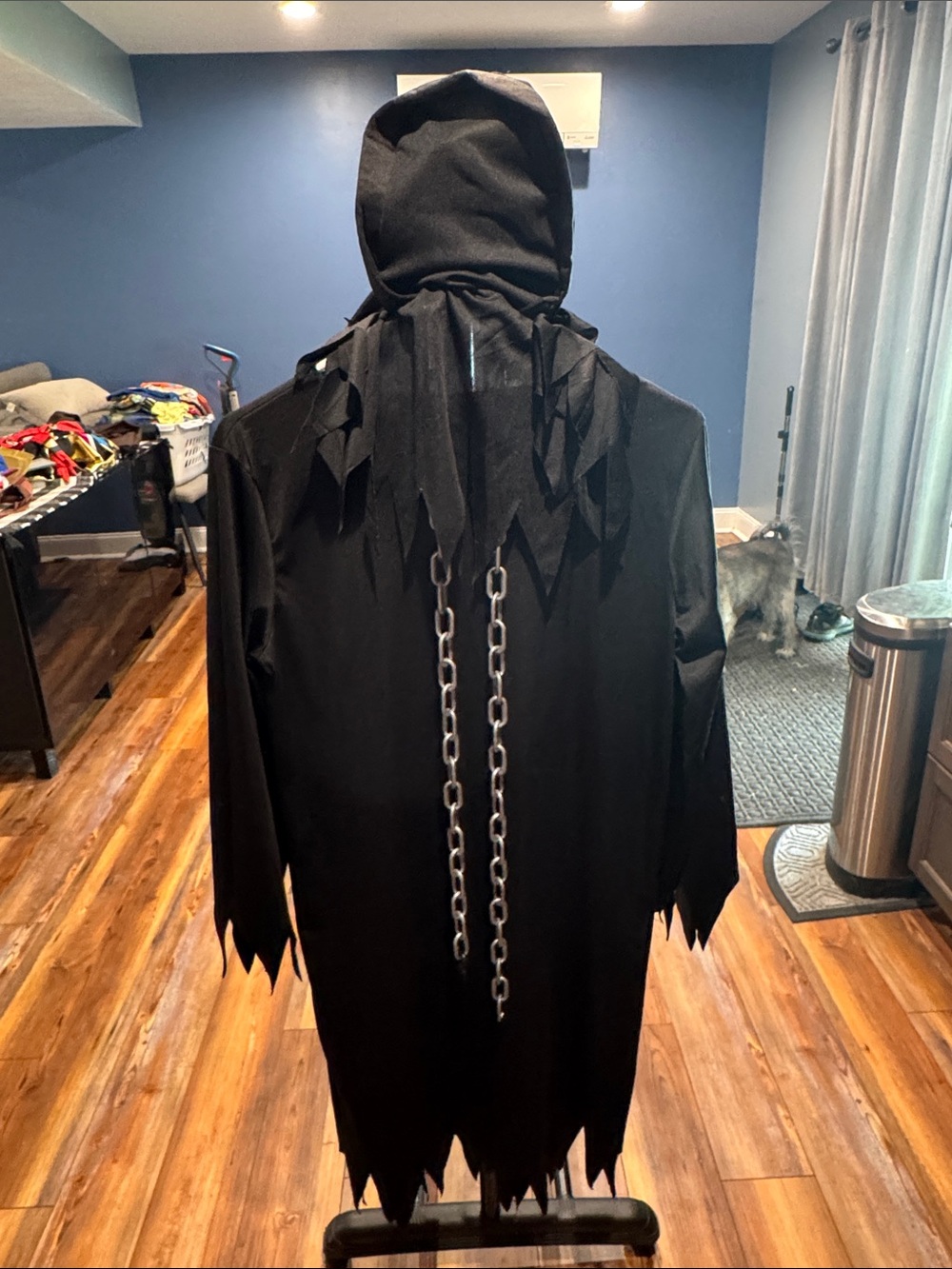 Black Hooded Chain-Back Coat - Unbranded